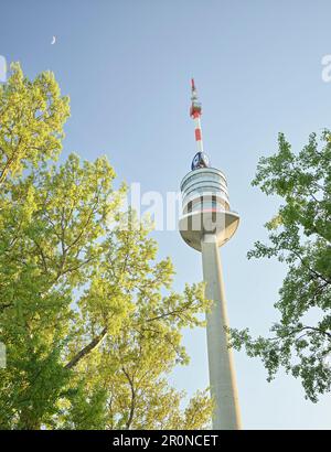 Donauturm, Donaustadt, Donauinsel, 22. Bezirk, Wien, Österreich Stockfoto