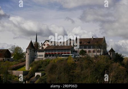 Schloss Laufen am Rheinfall historisches Gebäude in der Schweiz Stockfoto