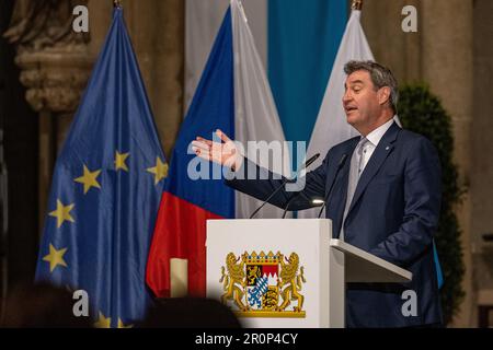 Regensburg, Deutschland. 09. Mai 2023. Der bayerische Ministerpräsident Markus Söder (CSU) spricht während der Eröffnungszeremonie der bayerisch-tschechischen Nationalausstellung. Die Ausstellung trägt den Titel „Barock! Bayern und Böhmen“ und ist ab Mittwoch (10. Mai) im Museum für Bayerische Geschichte in Regensburg und ab Dezember im Nationalmuseum in Prag zu sehen. Kredit: Armin Weigel/dpa/Alamy Live News Stockfoto