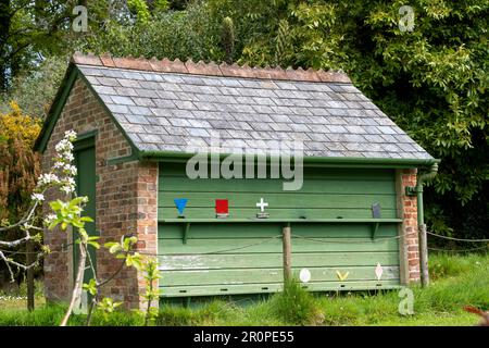 Bee House auf dem Gelände des Trengwainton House - (Gärten sind National Trust) - Boscathnoe Lane, Madron, Penzance, Cornwall, England, UK Stockfoto