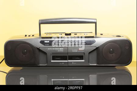 Moskau, Russland, Mai 9 2023: RCA Radio Boom Box Kassettenrekorder Stockfoto