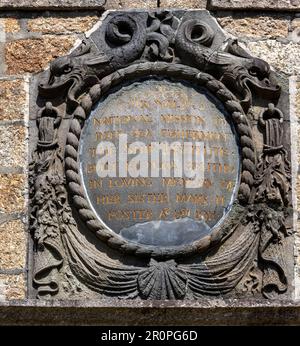 Die Fischermission, das Schiffsinstitut, North Pier, Newlyn, Penzance, Cornwall, England, Großbritannien. - Historische Gedenktafel Stockfoto