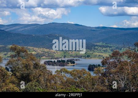 Lake Jindabyne aus East Jindabyne, New South Wales, Australien Stockfoto