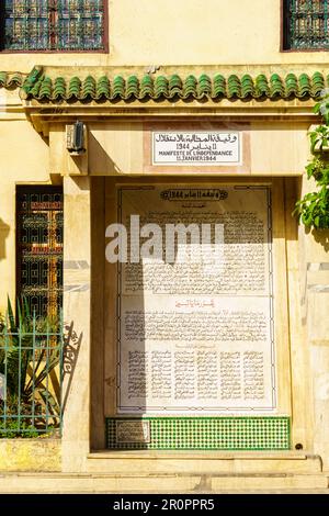 Fez, Marokko - 31. März 2023: Denkmal für die Unabhängigkeitserklärung, in Fez, Marokko Stockfoto