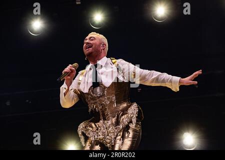 Amsterdam, Niederlande. 09. Mai 2023. AMSTERDAM - der britische Sänger und Sänger-Songwriter Sam Smith während einer Aufführung im Ziggo Dome als Teil seines neuen Albums Gloria. ANP PAUL BERGEN niederlande Out - belgien Out Credit: ANP/Alamy Live News Stockfoto