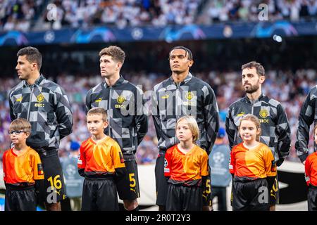 Madrid, Spanien. 09. Mai 2023. John Stones (Manchester City), Rodri (Manchester City), Manuel Akanji (Manchester City), Bernardo Silva (Manchester City) während des Fußballspiels zwischen Real Madrid und Manchester City, gültig für das Halbfinale der UEFA Championâ&#x80;&#X99;s League, die am Dienstag, den 09. Mai 2023 in Madrid, Spanien im Bernabeu Stadion gefeiert wird. Guthaben: Unabhängige Fotoagentur/Alamy Live News Stockfoto