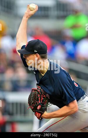 Atlanta, Usa. 09. Mai 2023. Der erste Pitcher der Boston Red Sox, Nick Pivetta (37), liefert an die Atlanta Braves während der ersten Inning eines Major League Baseballspiels im Truist Park in Atlanta, Georgia, am Dienstag, den 9. Mai 2023. Foto: David Tulis/UPI Credit: UPI/Alamy Live News Stockfoto