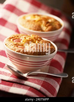 Vier Viertel Apfel Stockfoto