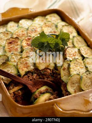 Zucchini-Moussaka-gratin Stockfoto