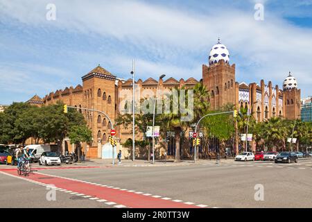 Barcelona, Spanien - Juni 08 2018: Die Plaza Monumental de Barcelona, oft einfach als La Monumental bekannt, war eine Stierkampfarena, bis Stierkampf verboten war Stockfoto