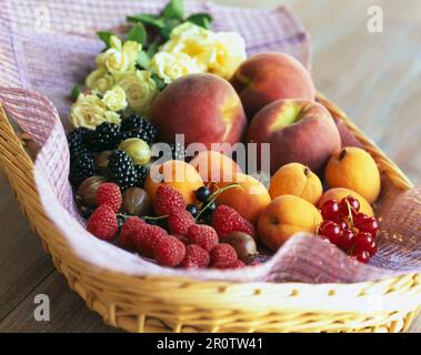 Auswahl von Sommerfrüchten Stockfoto