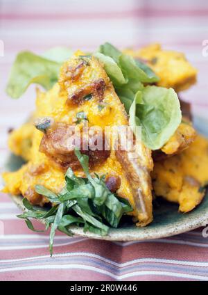 Lamm- und Sorrel-Omelette Stockfoto