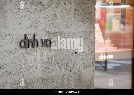 lyon , Aura Frankreich - 05 01 2023 : Dinh Van Jewellery Boutique Logo-Marke und Textschild Fassade Wandladen kommerzieller Modeladen Schmuck Stockfoto