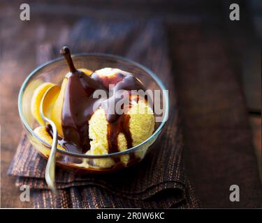 Poire Belle-Hélène Stockfoto