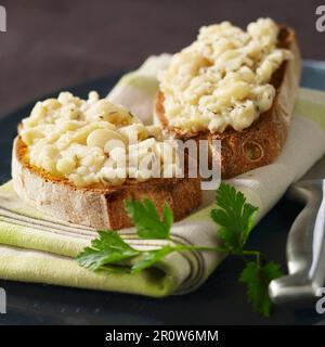 Weiße Bohnen auf Toast Stockfoto