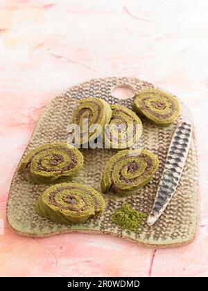 Grüner Tee und Azuki Cream Roll-Up Cookie Stockfoto