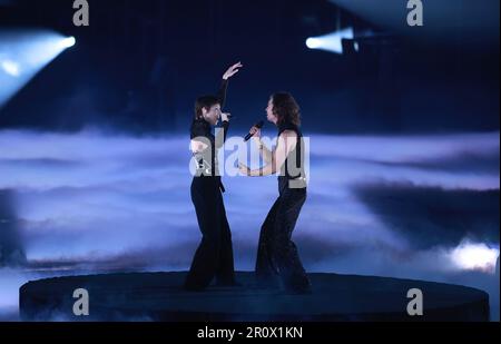 Zagreb, Kroatien. 09. Mai 2023. Mia Nicolai und Dion Cooper, Vertreter der Niederlande, treten am 9. Mai 2023 beim Halbfinale 1 der Eurovision 2023 in der Liverpool Arena in Liverpool auf der Bühne auf. Foto: Sanjin Strukic/PIXSELL Credit: Pixsell/Alamy Live News Stockfoto