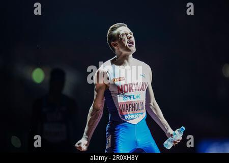 Karsten Warholm schreit zu Beginn der 400m Hürden bei der Leichtathletik-Weltmeisterschaft 2019 in Doha. Stockfoto