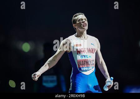 Karsten Warholm schreit zu Beginn der 400m Hürden bei der Leichtathletik-Weltmeisterschaft 2019 in Doha. Stockfoto