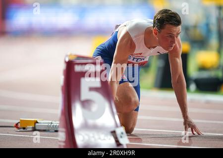 Karsten Warholm schreit zu Beginn der 400m Hürden bei der Leichtathletik-Weltmeisterschaft 2019 in Doha. Stockfoto