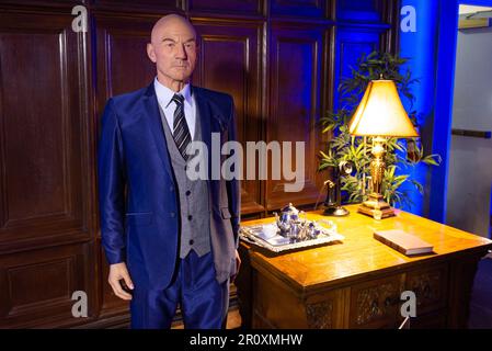 Toronto, ON, Kanada - 19. Dezember 2022: Wachsstatue von Patrick Stewart als Teil der Dauerausstellung der Backstage Celebrity Gallery in Casa Lom Stockfoto