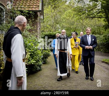 SCHIERMONIKOG - König Willem-Alexander und Königin Maxima erhalten eine Führung durch Klooster Schiermonnikoog. Das königliche Paar wird einen zweitägigen regionalen Besuch der Wadden Islands abstatten. ANP KOEN VAN WEEL niederlande raus - belgien raus Stockfoto