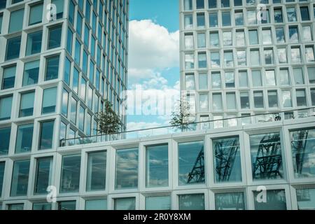 Architektonische Details des modernen Wohngebäudes in Williamsburg, Brooklyn, New York City Stockfoto