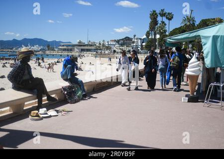 Cannes, Frankreich. 10. Mai 2023. Illustration vor dem Internationalen Filmfestival 76. in Cannes im Palais des Festivals in Cannes, Südfrankreich am 02. Mai 2023. Foto: Lionel Urman/ABACAPRESS.COM Kredit: Abaca Press/Alamy Live News Stockfoto