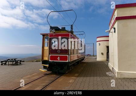 Die Snaefell Mountain Railway, die seit 1895 auf der Isle of man betrieben wird, ist die einzige elektrische Bergbahn in Großbritannien Stockfoto