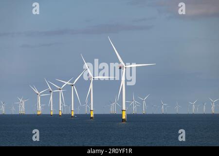 Die Barrow Offshore Windfarm vor der Nordwestküste Englands Stockfoto