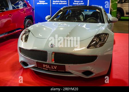 Riga, Lettland, 28. April 2023: Karma Revero Luxus-Hybrid-Supersportwagen auf der Riga Motor Show vorgestellt Stockfoto