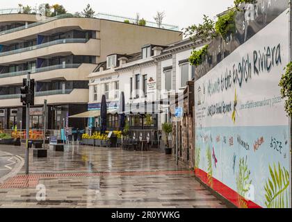 Blick auf die englische Riviera an einem Regentag in Torquay, Devon. Stockfoto