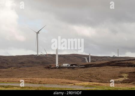 Bau eines Abschnitts der Wikinger-Windfarm auf Riven Hill bei Laxo auf Shetland Festland. Stockfoto