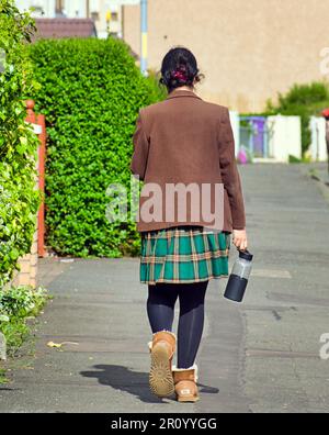 Glasgow, Schottland, Vereinigtes Königreich, 10. Mai 2023. UK Weather: Bei Sonnenschein im Stadtzentrum gingen die Einheimischen auf die Straßen, um das Stadtleben zu genießen. Credit Gerard Ferry/Alamy Live News Stockfoto