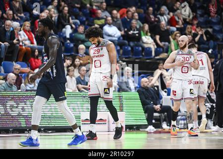 Antwerpen, Belgien. 10. Mai 2023. Antwerpens Jean-Marc Mwema zeigt seine Niederlage bei einem Basketballspiel zwischen den Antwerpen Giants und Limburg United, das am Mittwoch, den 10. Mai 2023 in Antwerpen stattfand, dem ersten Spiel im Halbfinale der belgischen First Division Basketball Championship der BNXT League. BELGA FOTO TOM GOYVAERTS Kredit: Belga News Agency/Alamy Live News Stockfoto