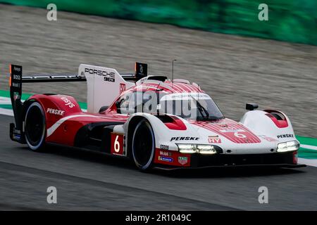 Monza, Italien. 10. Mai 2023. Porsche 963 LMDh am Testtag der Weltausdauermeisterschaft am 10. Mai 2023 in Autodromo Nazionale Monza, Italien Photo Alessio Morgese / E-Mage Credit: Alessio Morgese/Alamy Live News Stockfoto