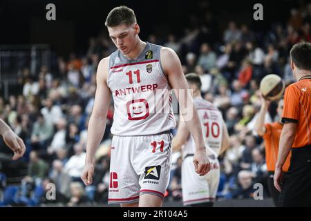 Antwerpen, Belgien. 10. Mai 2023. Antwerpens Thijs De Ridder zeigt seine Niederlage bei einem Basketballspiel zwischen den Antwerpen Giants und Limburg United, das am Mittwoch, den 10. Mai 2023 in Antwerpen stattfindet, dem ersten Spiel im Halbfinale der belgischen First Division Basketball Championship der BNXT League. BELGA FOTO TOM GOYVAERTS Kredit: Belga News Agency/Alamy Live News Stockfoto