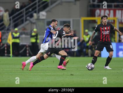 Mailand, Italien. 10. Mai 2023. Halbfinale der UEFA Champions League, erste Etappe, Fußballspiel zwischen AC Milan und FC Internazionale Credit: Nderim Kaceli/Alamy Live News Stockfoto