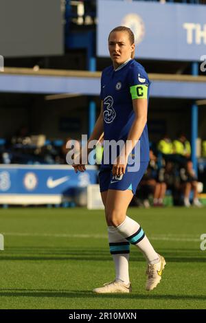 London, Großbritannien. 10. Mai 2023. Kingsmeadow, Vereinigtes Königreich, 10. Mai 2023 Captain Magdalena Eriksson (16 Chelsea) während eines Spiels in der Barclays Women's Super League zwischen Chelsea und Leicester bei Kingsmeadow in London, 10. Mai 2023, Vereinigtes Königreich (Bettina Weissensteiner/SPP) Kredit: SPP Sport Press Photo. Alamy Live News Stockfoto