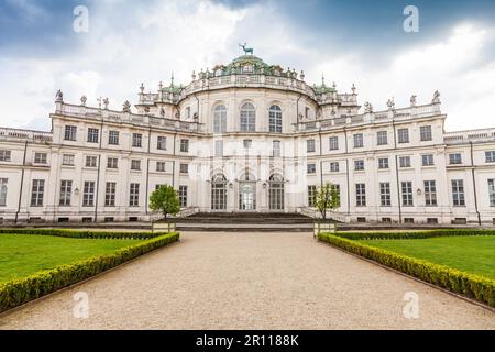 Stupinigi, Italien. Details der Fassade des Palazzina di Stupinigi, königliche Residenz seit 1946 Stockfoto