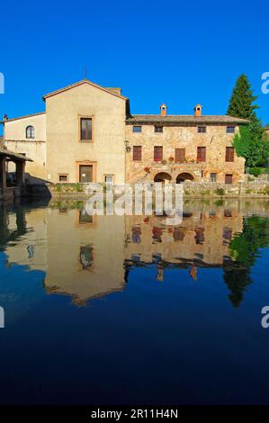 Bagno Vignoni, Thermalbad, Val d'Orcia, Orcia-Tal, UNESCO-Weltkulturerbe, Provinz Siena, Toskana, Italien Stockfoto