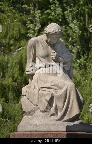 Denkmal, Mutter Russland, Sowjetdenkmal, Puschkinallee, Treptow, Berlin, Deutschland Stockfoto