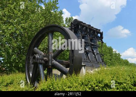 Dieselmotor, Beuth Fachhochschule, Luxemburger Straße, Hochzeit, Berlin, Deutschland Stockfoto