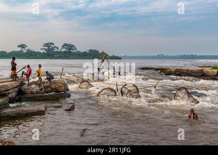 Angelkorb des Wagenya-Stammes, Kisangani, Kongo, DR Kongo Stockfoto