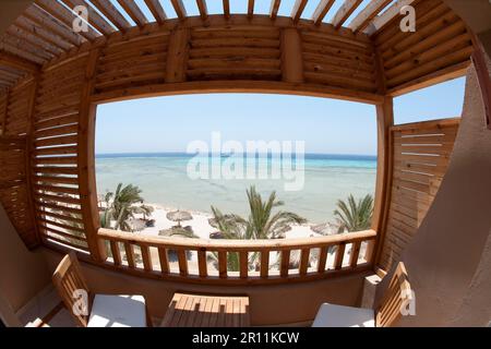 Hotel Balcony View, The Breaker's Diving and Surfing Lodge, Soma Bay, Safaga, Ägypten Stockfoto