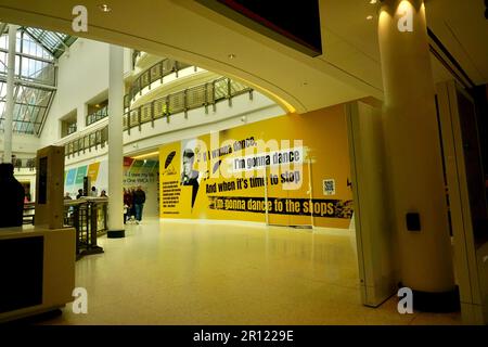 Atrium Shopping Centre in Watford, Großbritannien Stockfoto