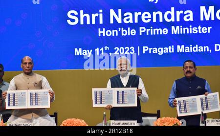 New Delhi, Delhi, Indien. 11. Mai 2023. Ministerpräsident Narendra Modi feiert den Nationalen Technologietag mit Verteidigungsminister Rajnath Singh und Dr. Jitendra Singh, MOS (I/C) Wissenschaft und Technologie, Geowissenschaften, MOS PMO, D/o Weltraum, Atomenergie, DoPT wird auch bei der Veranstaltung und PM veröffentlicht Gedenkstempel und Münze bei dieser Gelegenheit auch PM widmen sich der Nation und legen den Grundstein für neun Projekte, auf dem Pragati Maidan in Neu-Delhi, (Kreditbild: © Ravi Batra/ZUMA Press Wire) NUR REDAKTIONELLE VERWENDUNG! Nicht für den kommerziellen GEBRAUCH! Stockfoto