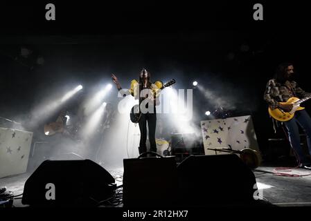 Rom, Italien. 10. Mai 2023. Lucio Corsi tritt während des Live-Konzerts am 10. Mai 2023 im Monk Club in Rom, Italien auf. Kredit: Independent Photo Agency/Alamy Live News Stockfoto