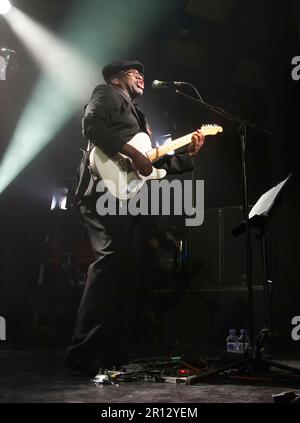 Neville Stapes von den Specials AKA bei einem Konzert im berühmten Barrowland Ballroom in Glasgow, Schottland im Jahr 2013 Stockfoto