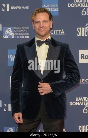 Italien, Rom, 10. Mai 2023. 68. David di Donatello Roter Teppich abgebildet: Alessandro Borghi Foto © Fabio Mazzarella/Sintesi/Alamy Live News Stockfoto